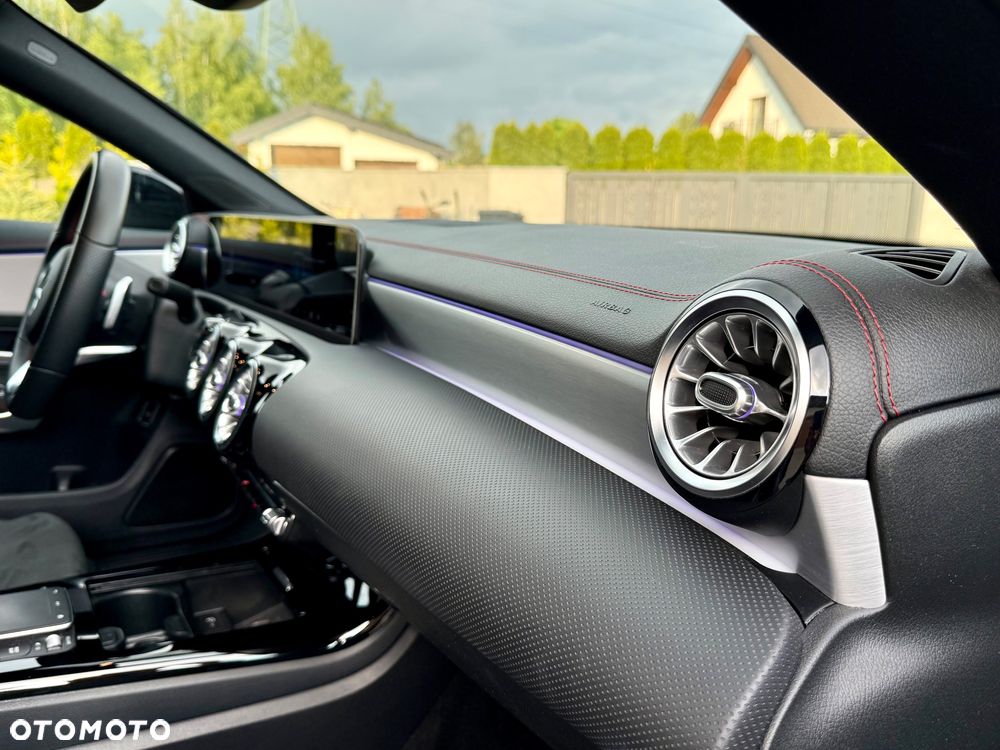 Mercedes-Benz CLA 200 d 8G-DCT AMG Line Advanced Plus - 35