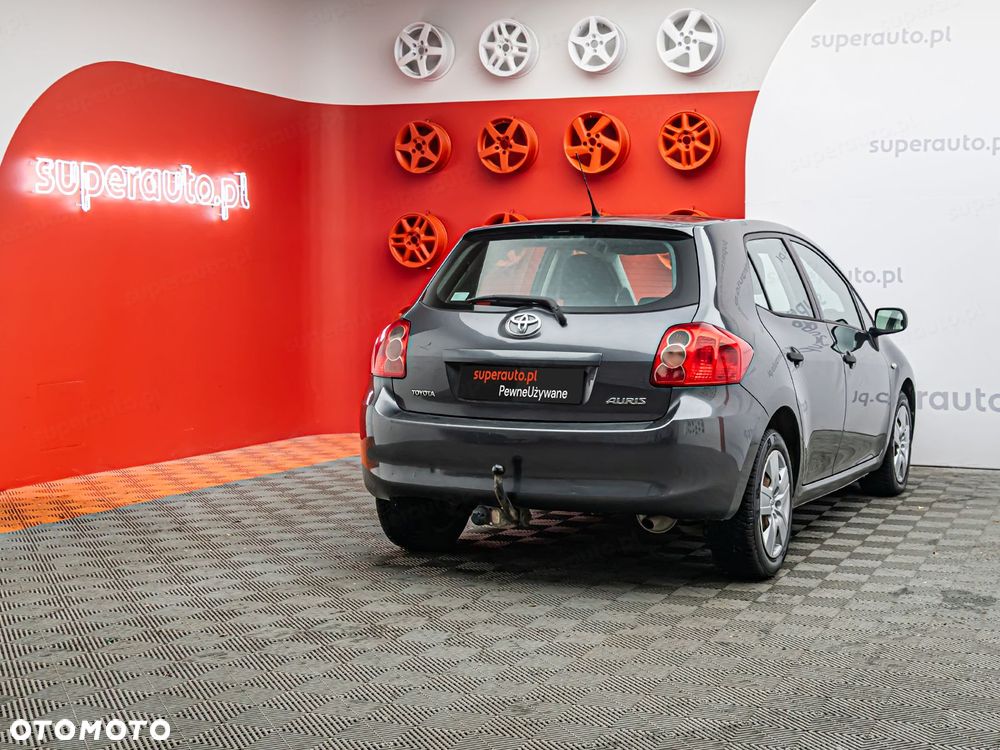 Toyota Auris - 7