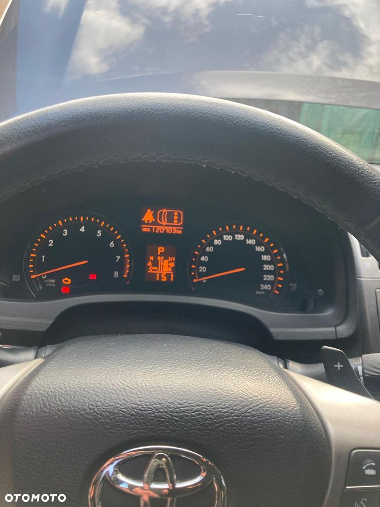 Toyota Avensis 2.0 Premium MS - 7