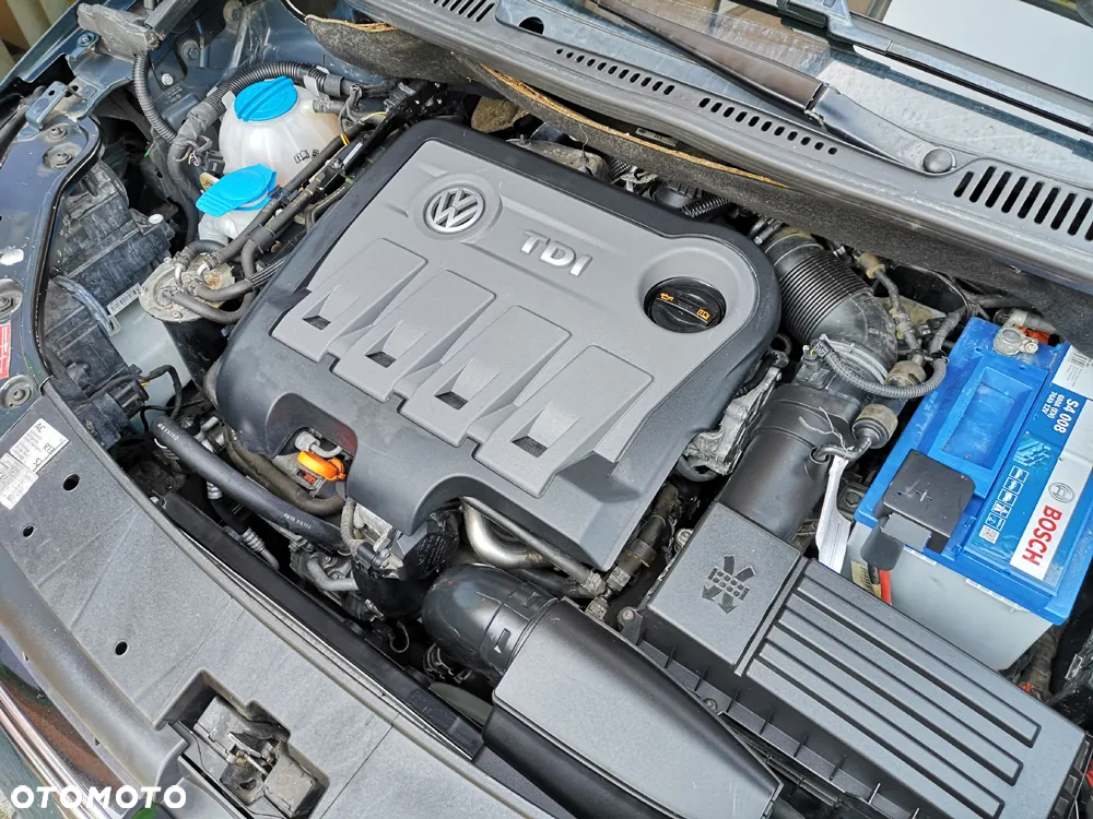 Volkswagen Touran 2.0 TDI DPF DSG Cross - 31