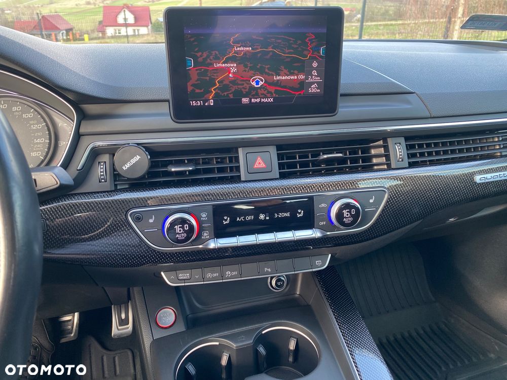 Audi S4 Limousine - 16