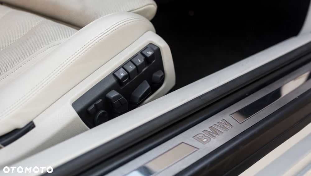 BMW Seria 6 650i - 10