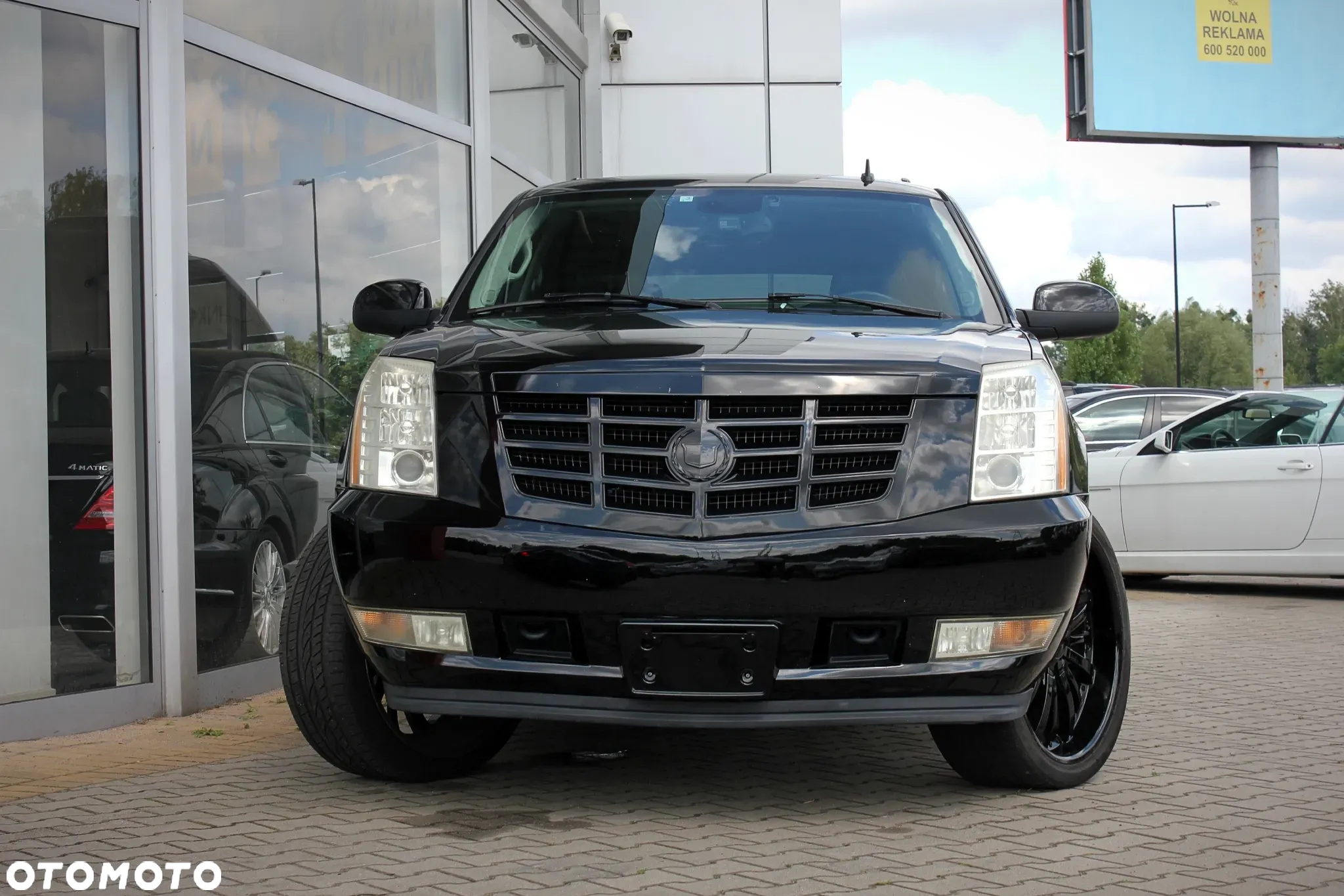 Cadillac Escalade 6.2 V8 Sport Luxury - 4