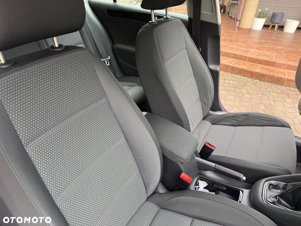 Volkswagen Golf 2.0 TDI DPF Trendline - 33