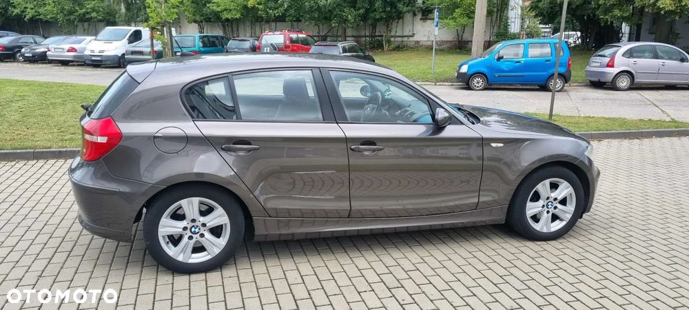 BMW Seria 1 118d - 12
