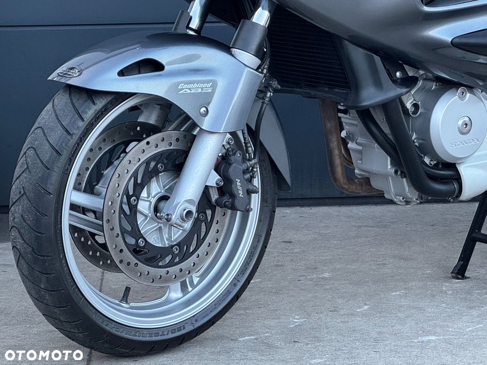Honda Deauville - 20