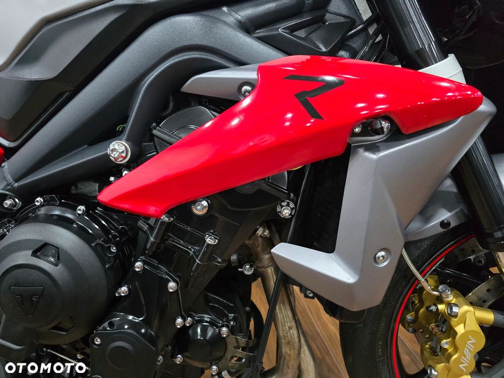 Triumph Street Triple - 24