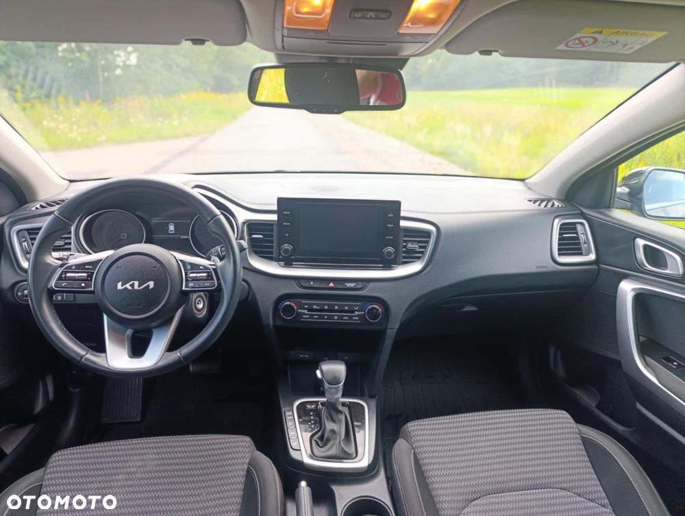 Kia Ceed 1.6 CRDi mHEV Business Line DCT - 6
