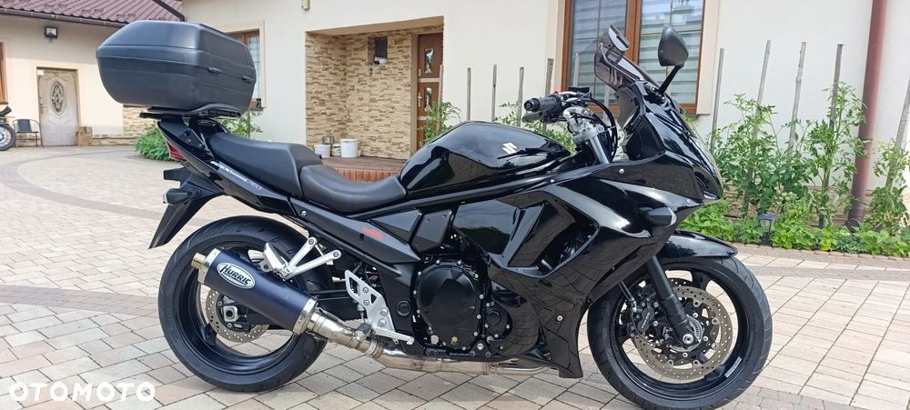 Suzuki GSX - 40