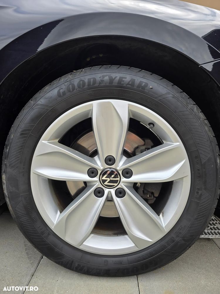 Volkswagen Passat 2.0 TDI SCR DSG Business - 35