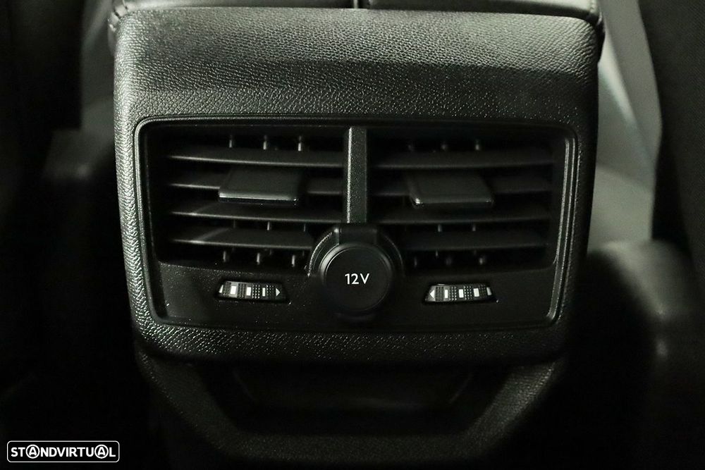 Peugeot 3008 1.6 Hybrid Allure e-EAT8 - 26