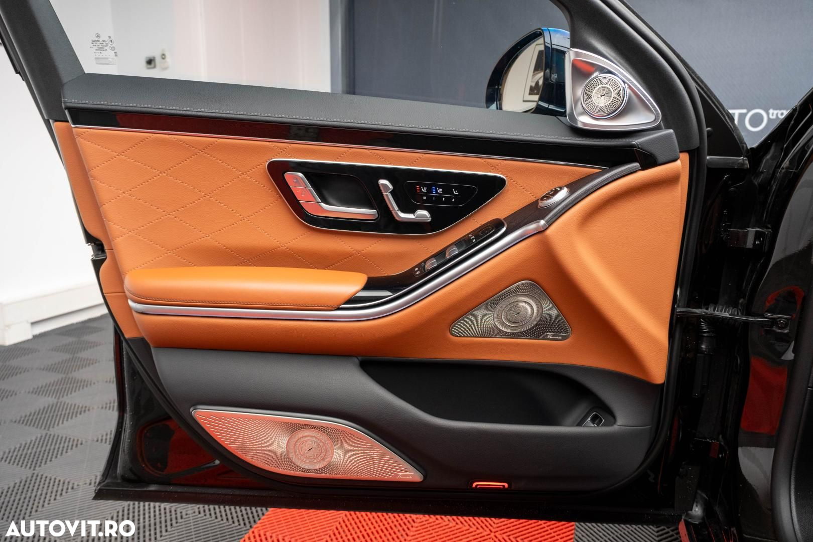 Mercedes-Benz S - 9