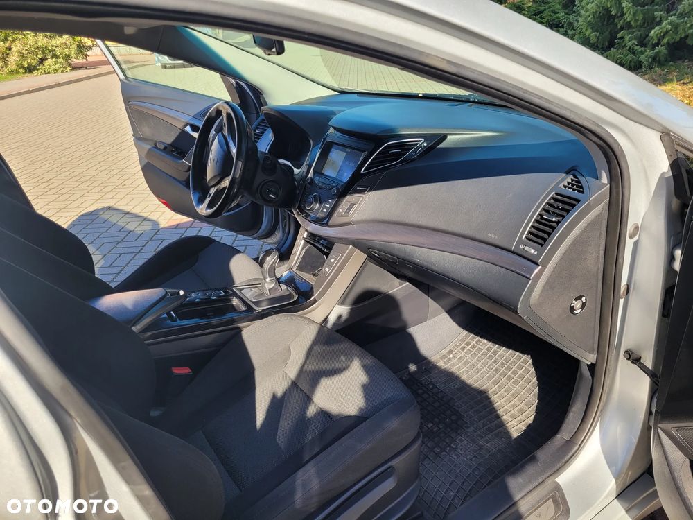Hyundai i40 1.7 CRDi Comfort DCT - 17