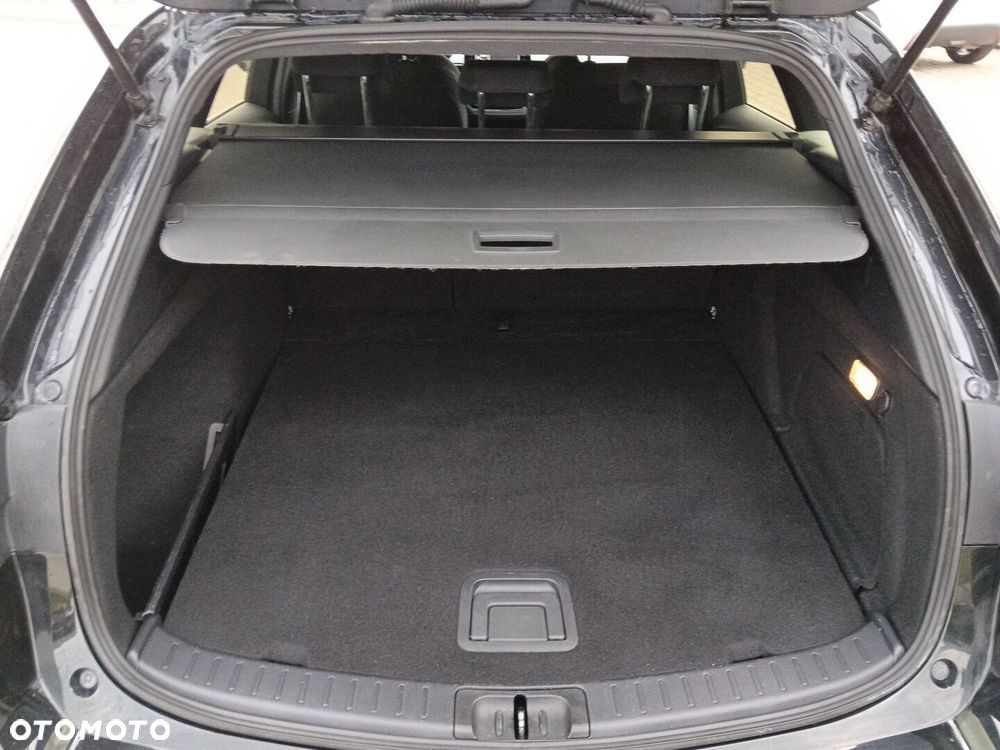 Toyota Corolla 2.0 Hybrid Comfort - 13