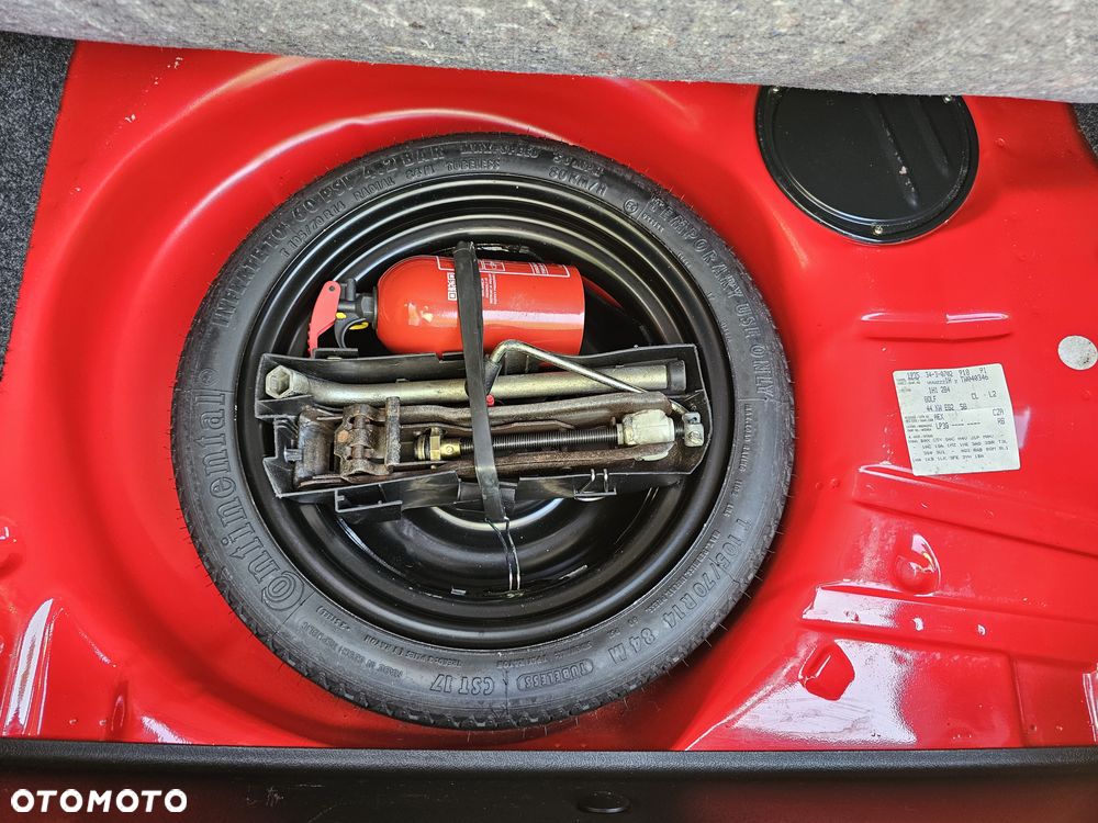 Volkswagen Golf - 17