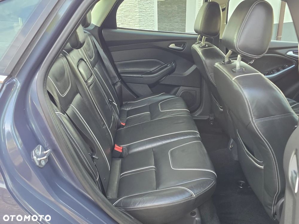 Ford Focus 1.6 EcoBoost Titanium - 24