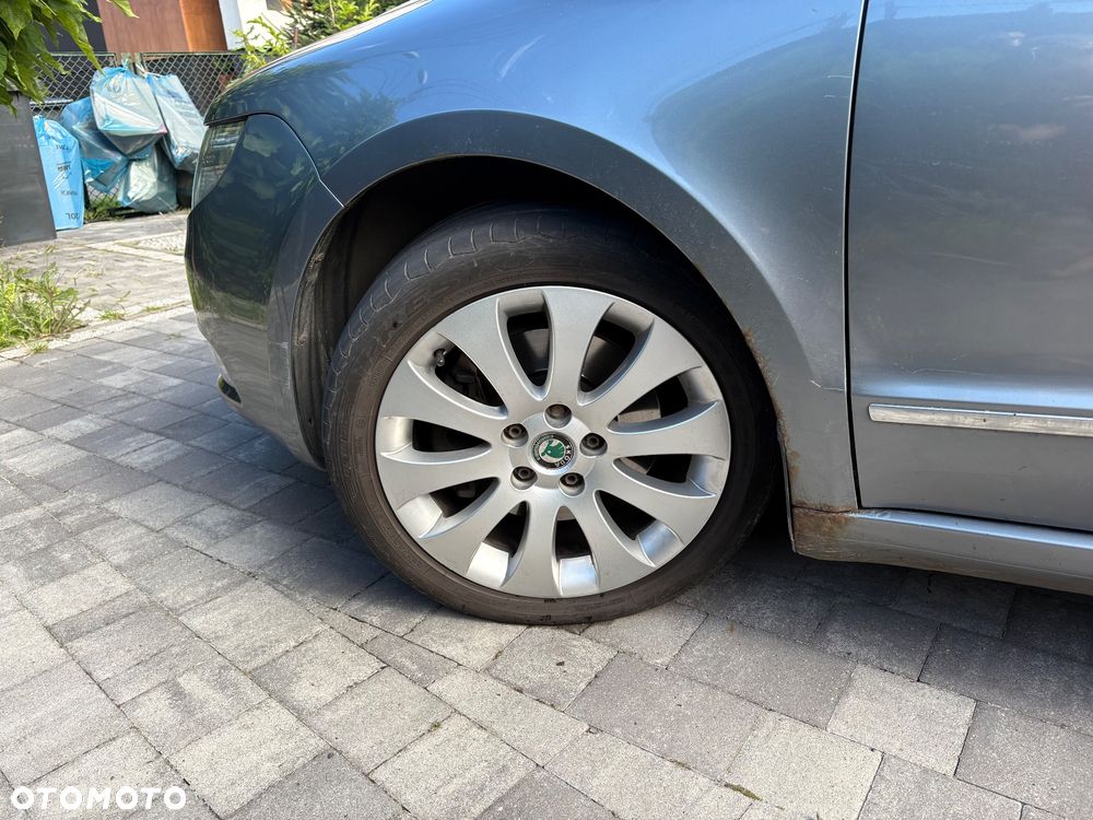 Skoda Superb 2.0 TDI Elegance DSG - 14