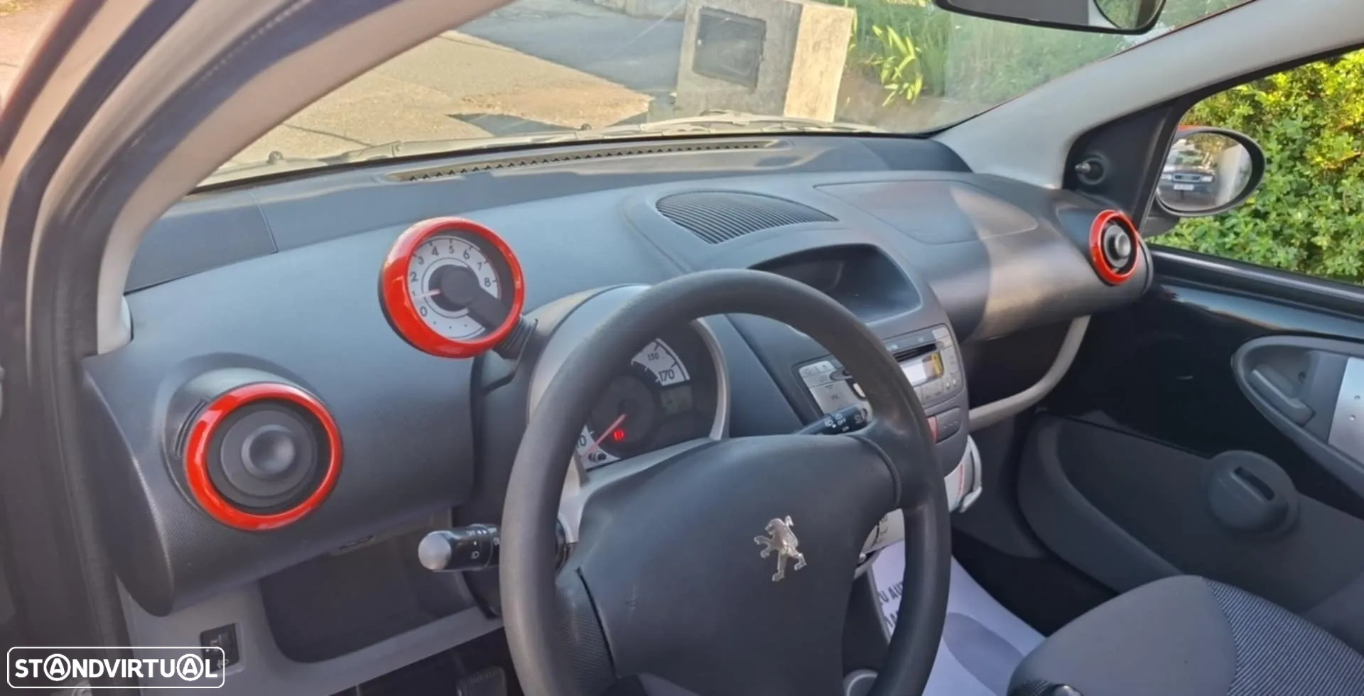 Peugeot 107 1.0 Trendy - 14