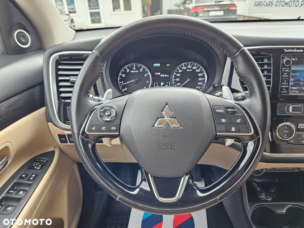Mitsubishi Outlander 2.0 Intense + SDA 4WD CVT - 27