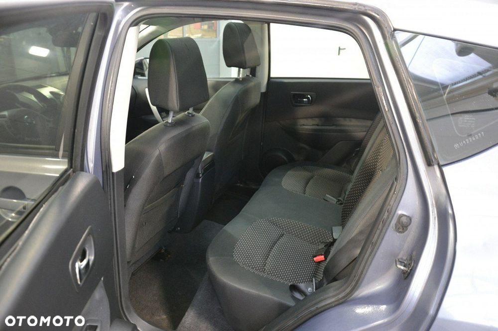 Nissan Qashqai - 25