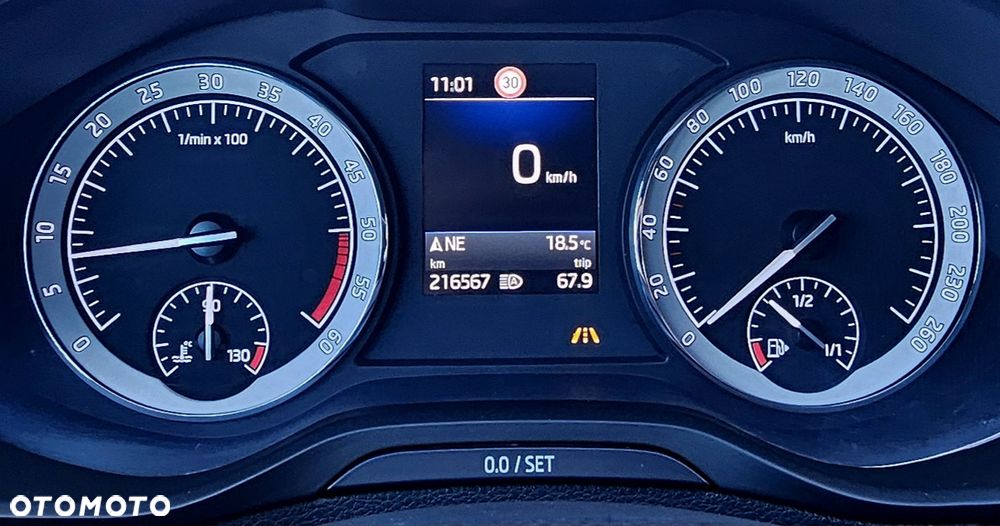 Skoda Karoq 1.6 TDI 4x2 Ambition - 16
