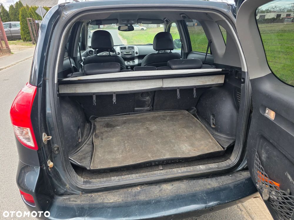 Toyota RAV4 2.2 D-CAT 4x4 Executive - 18