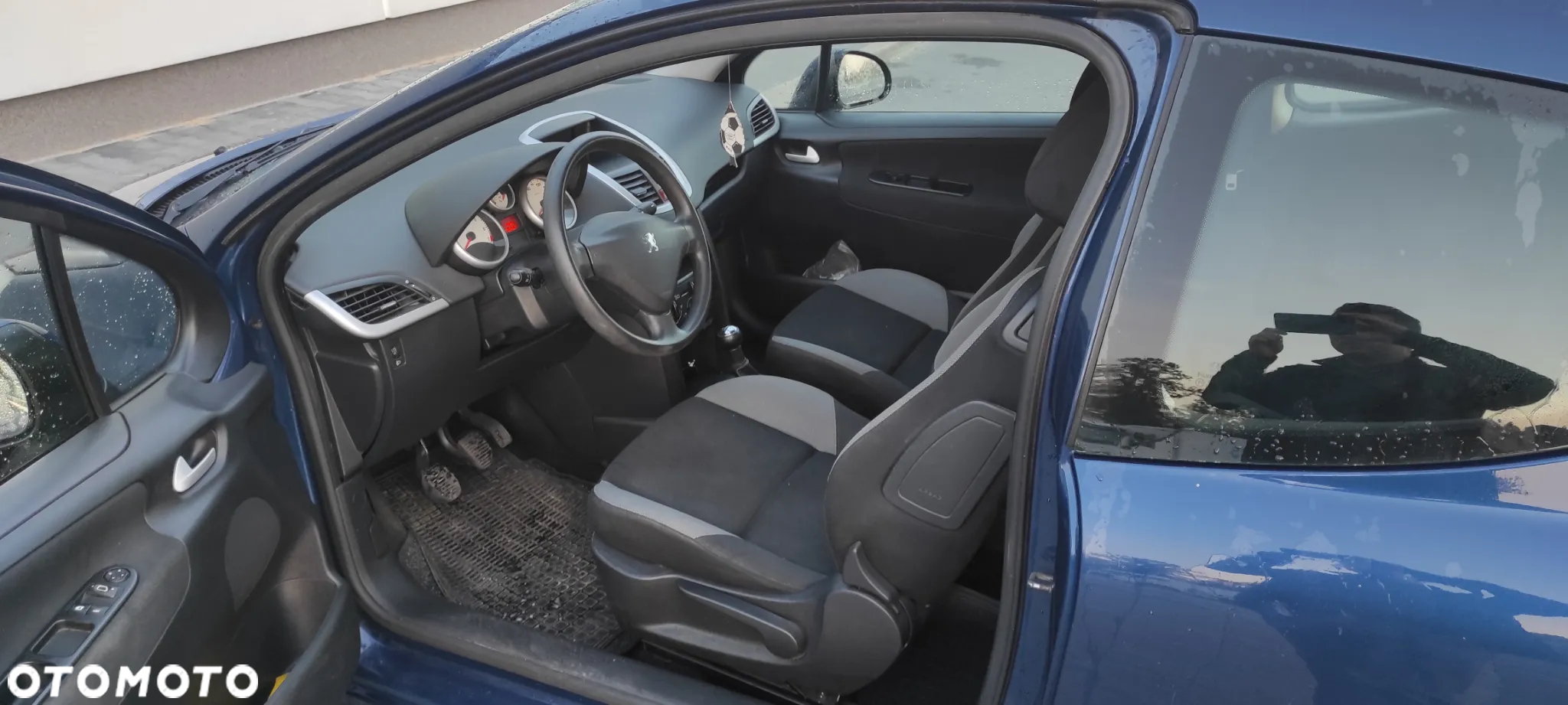 Peugeot 207 1.4 16V Trendy - 11