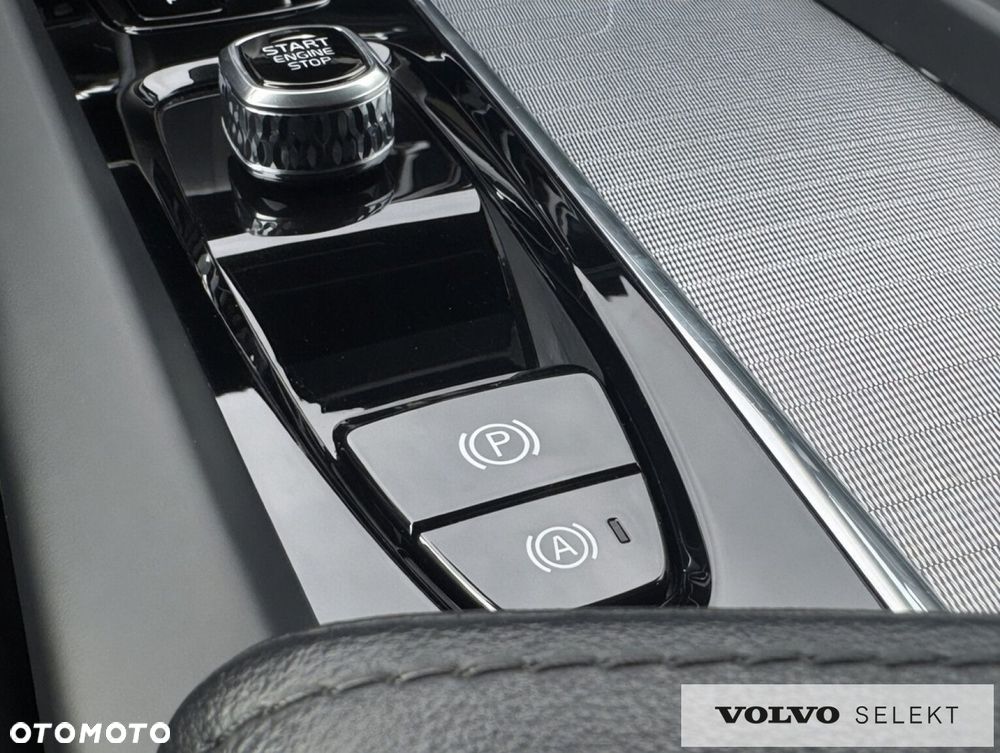 Volvo XC 60 - 24