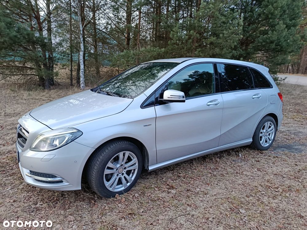 Mercedes-Benz Klasa B 180 CDI (BlueEFFICIENCY) - 3