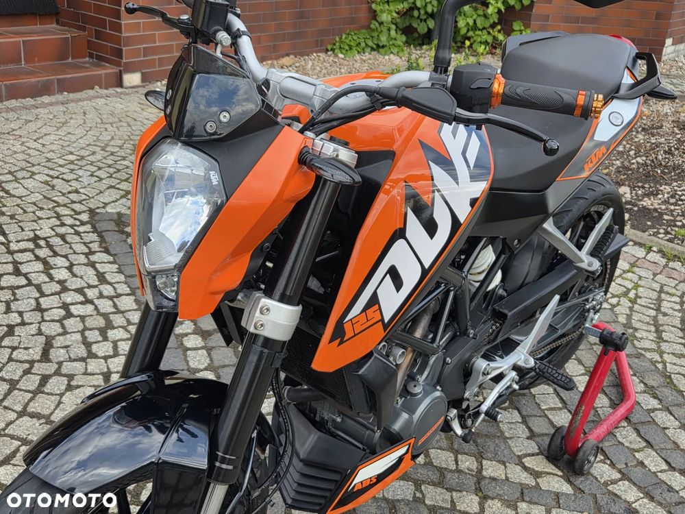 KTM Duke 125 - 25