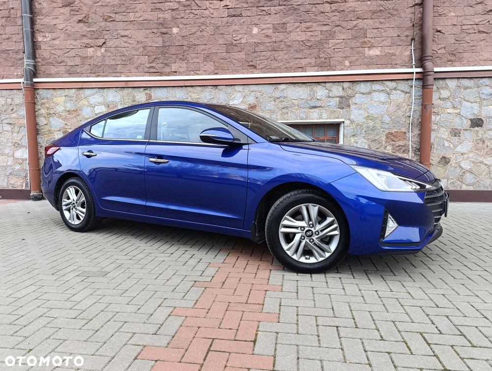 Hyundai Elantra 1.6 Comfort - 17