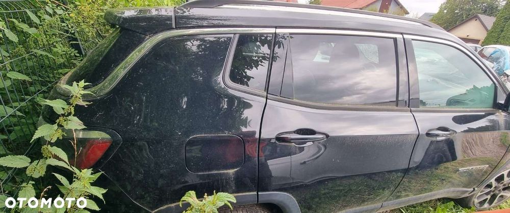 Jeep Compass - 4