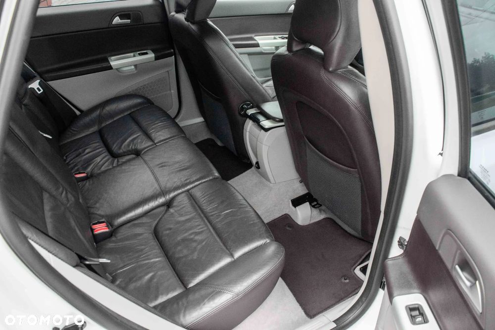 Volvo V50 T5 R-Design Summum AWD - 24