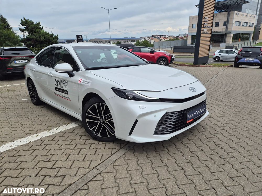 Toyota Camry 2.5 Exclusive - 3