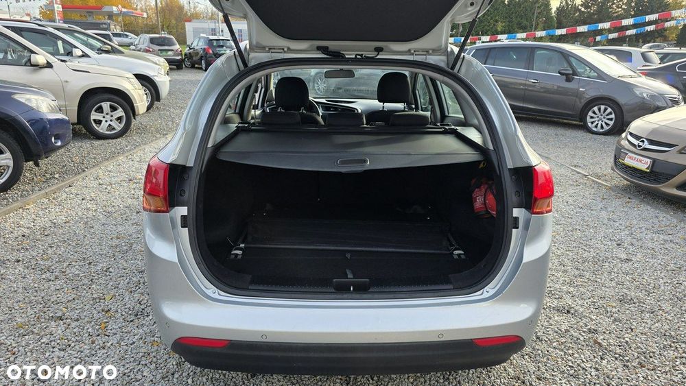 Kia Ceed - 28