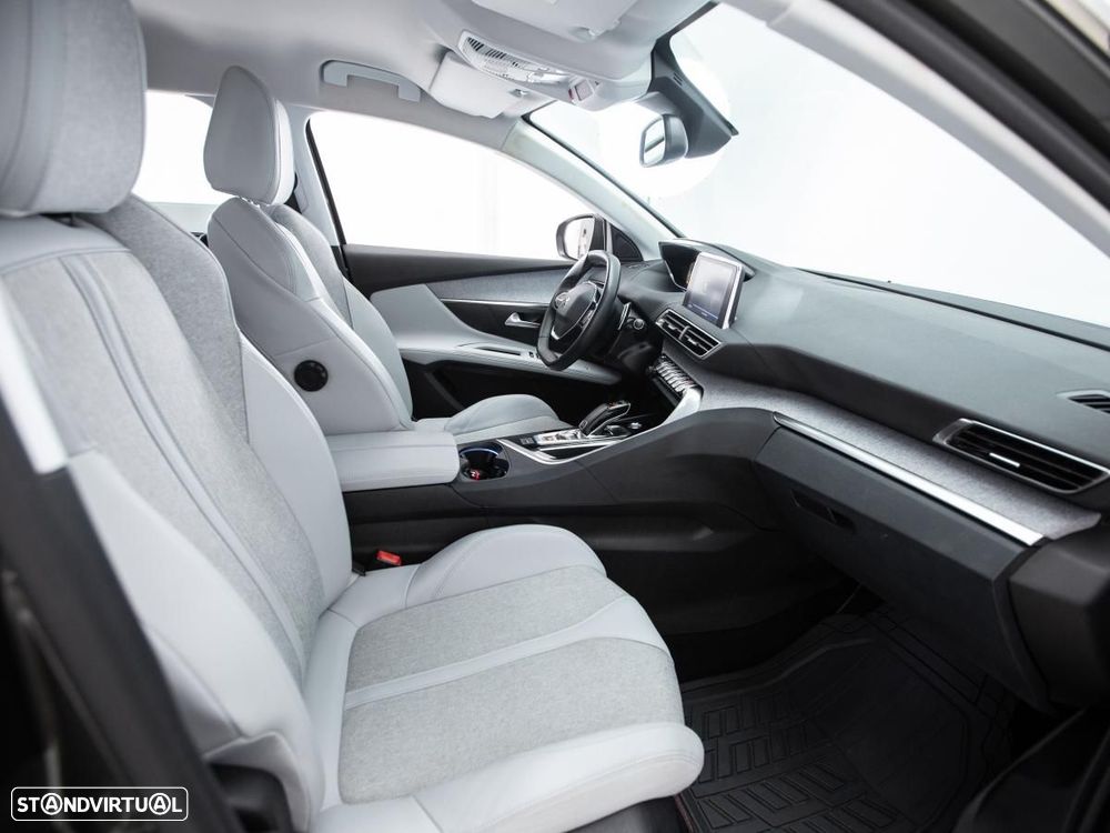 Peugeot 5008 - 9