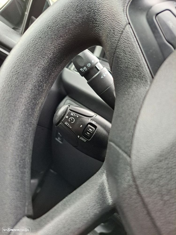 Peugeot 208 1.5 BlueHDi Active - 18