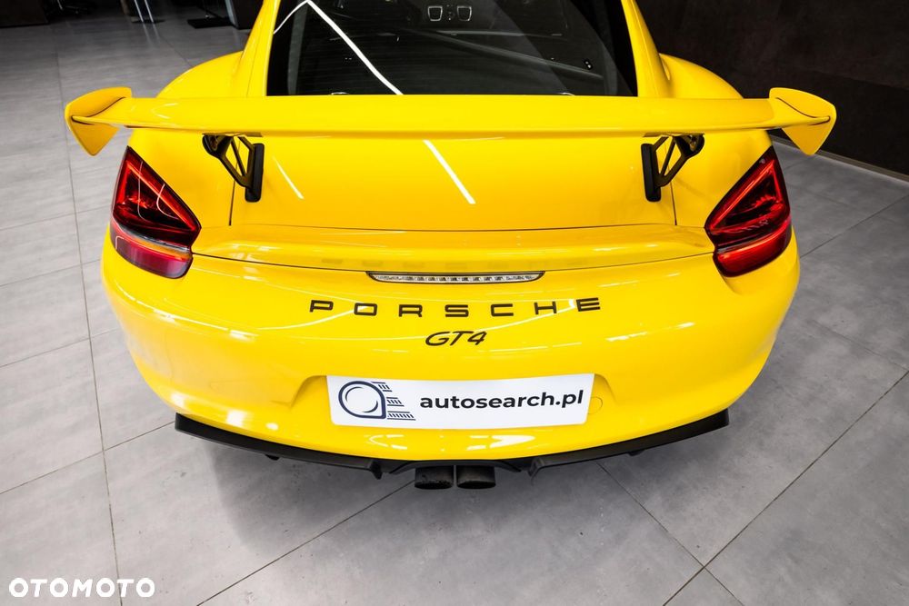 Porsche Cayman GT4 - 37