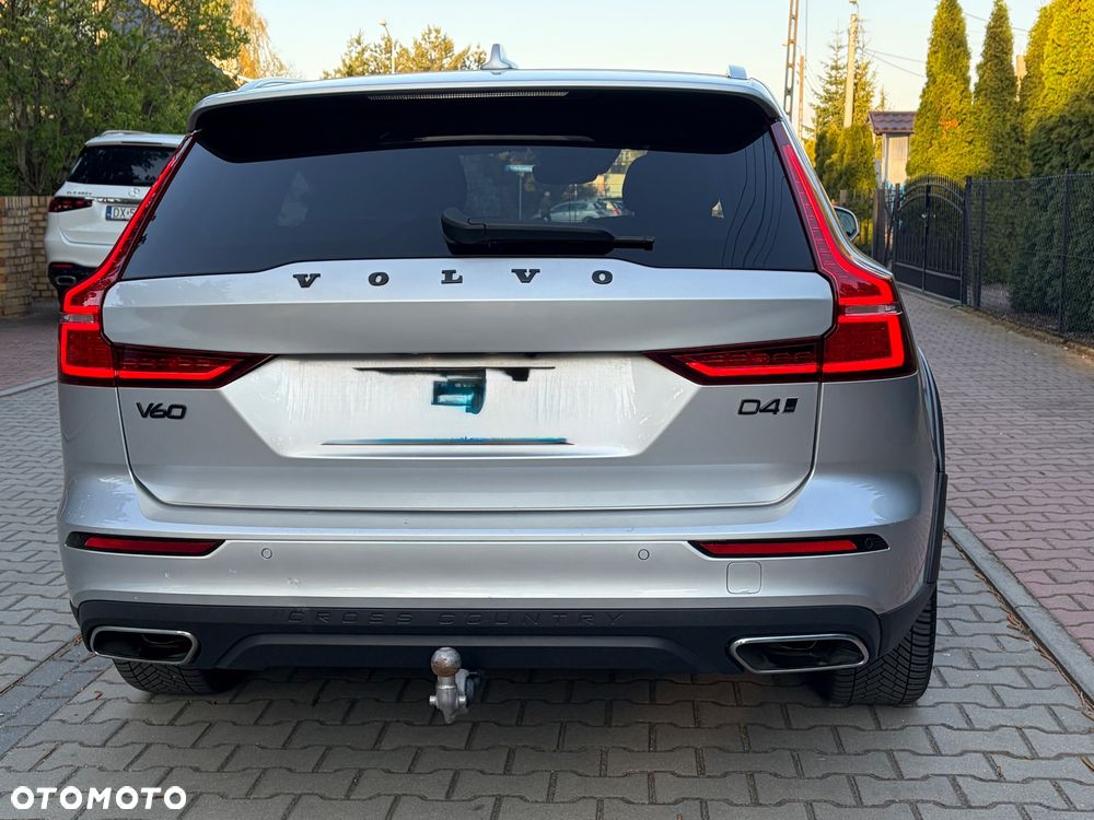 Volvo V60 Cross Country D4 AWD Geartronic Pro - 16
