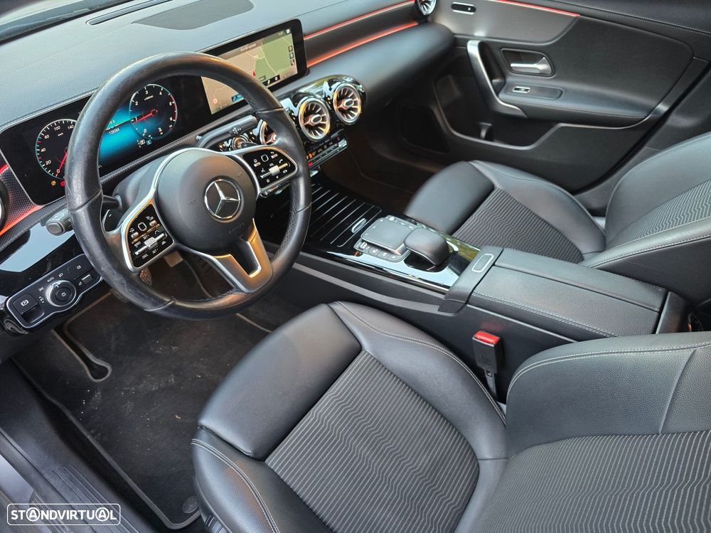 Mercedes-Benz CLA 180 - 25