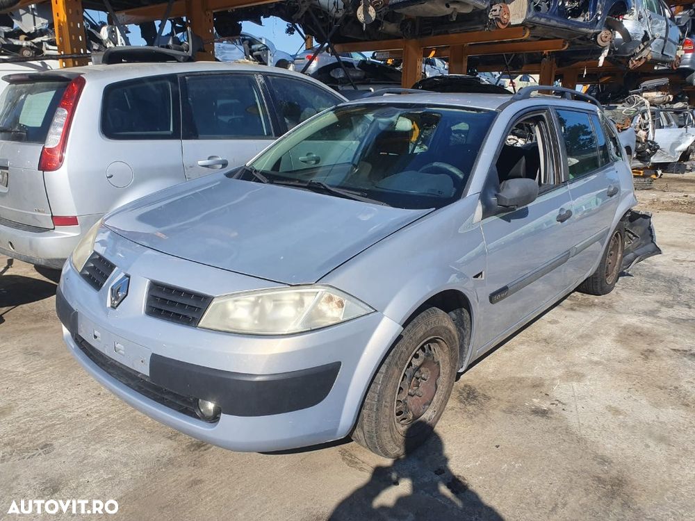 Dezmembrez Renault Megane 2 motor  1.6 benzina 112cp, K4M, Clio cutie de viteze dezmembrari piese - 1