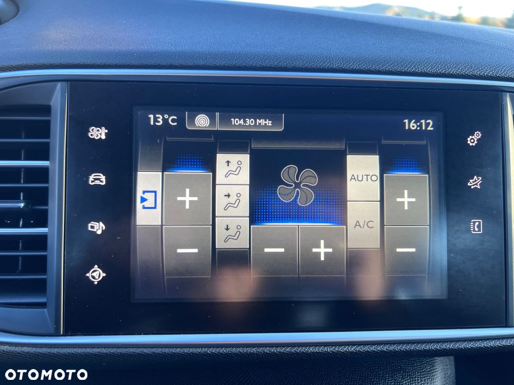 Peugeot 308 SW BlueHDi 150 Automatik Stop & Start Allure - 25