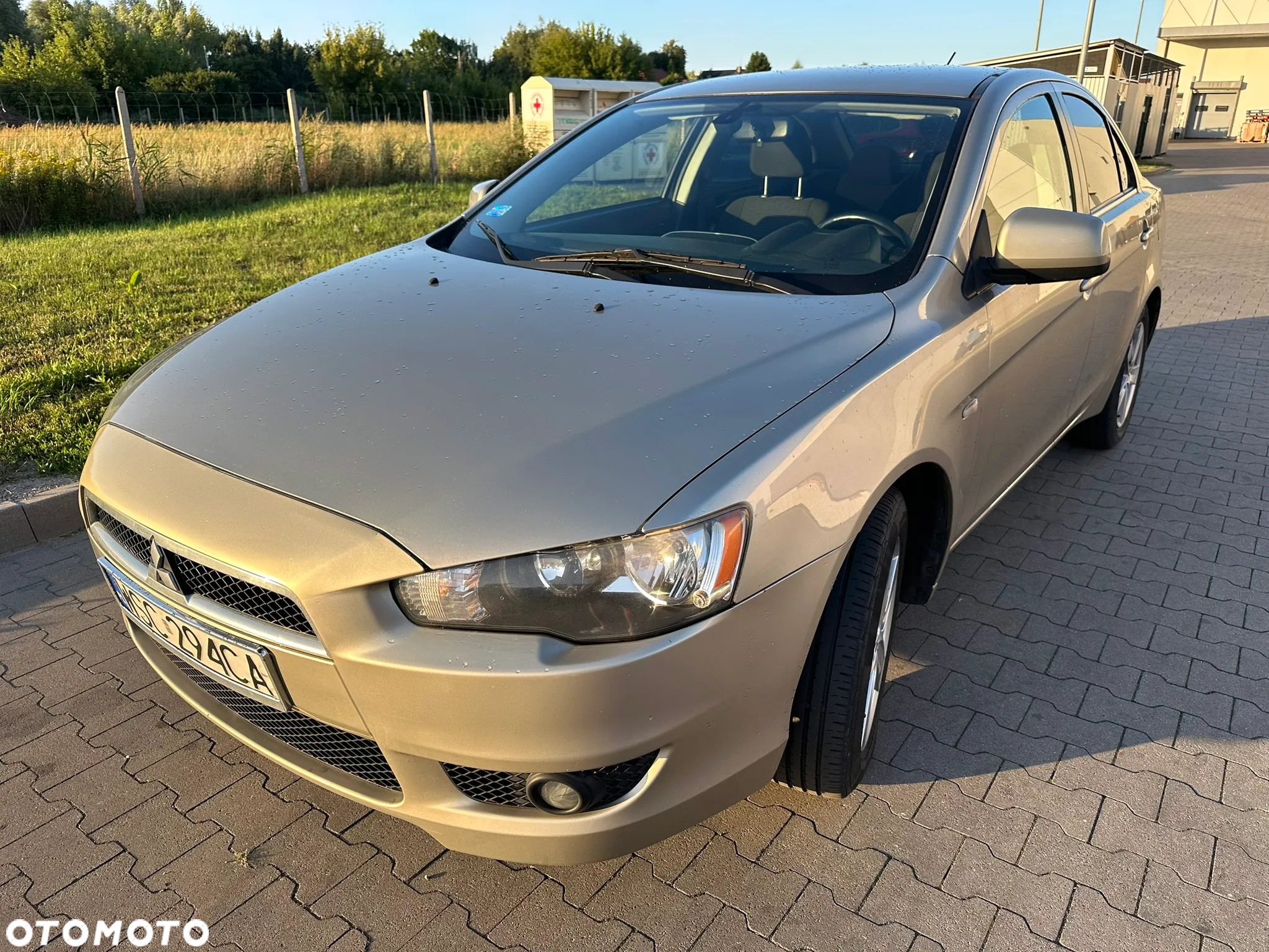 Mitsubishi Lancer 1.5 Invite - 3