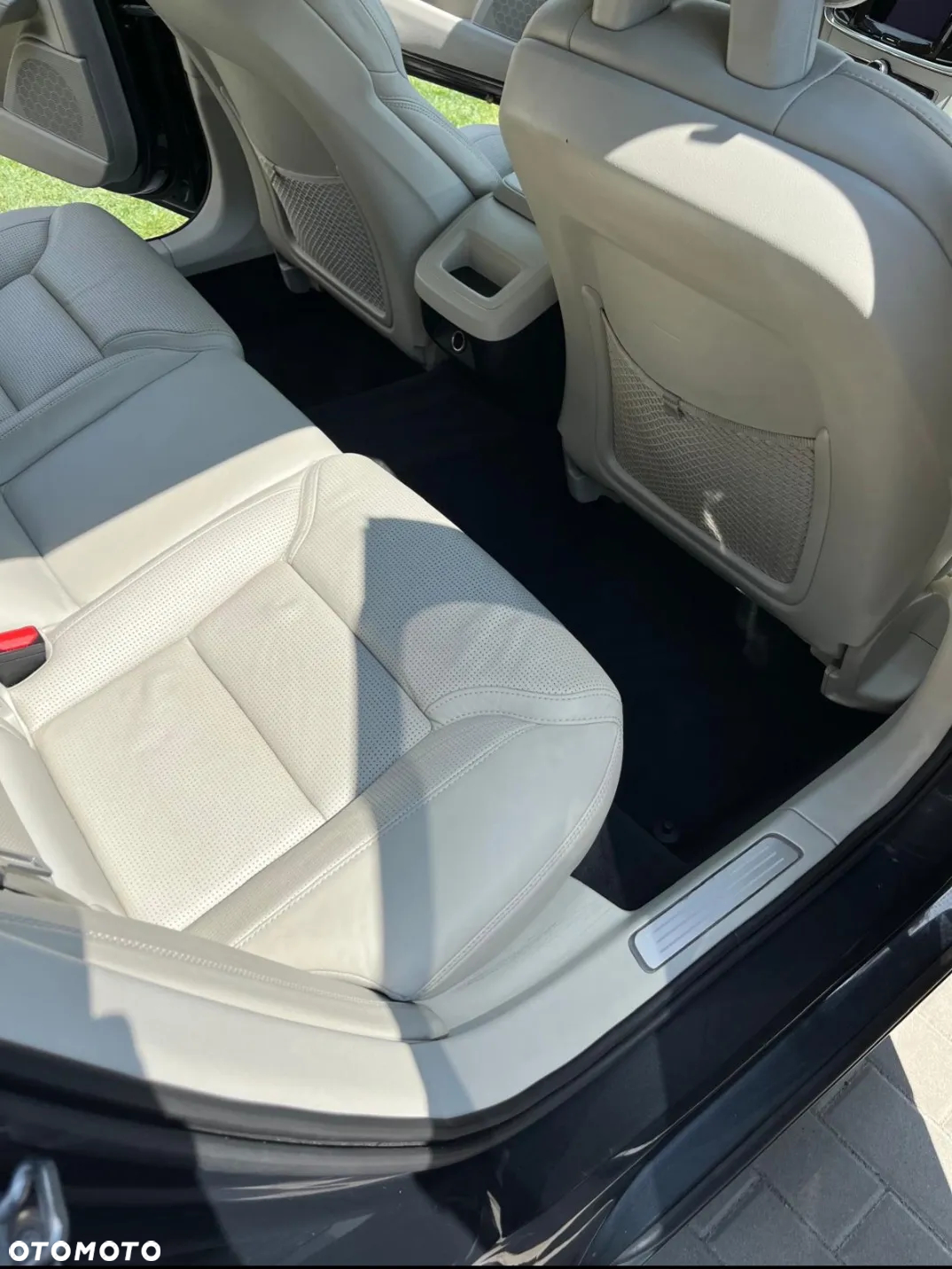 Volvo V90 D4 Inscription - 11