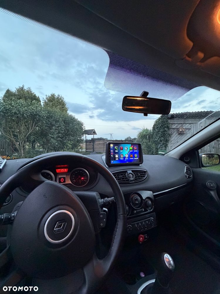 Renault Clio - 14