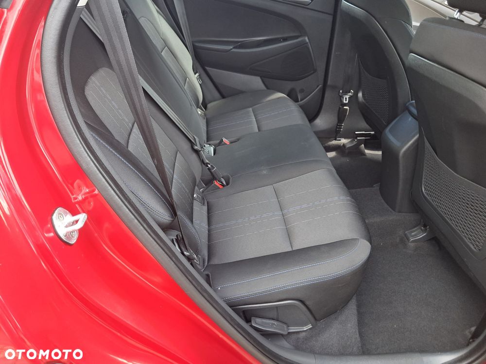 Hyundai Tucson blue 1.6 GDi 2WD Navi - 16
