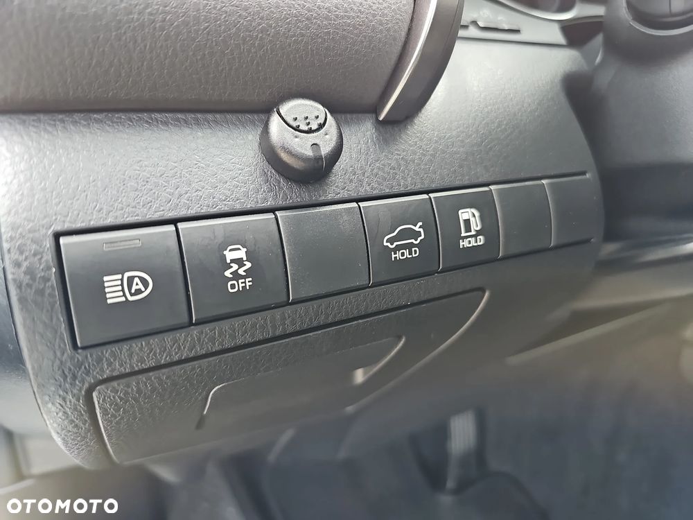 Toyota Camry 2.5 Hybrid Prestige CVT - 17