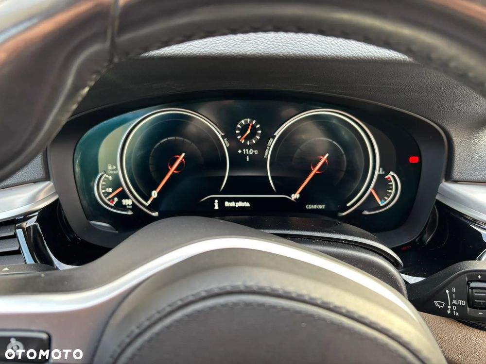 BMW Seria 5 520d M Sport - 17