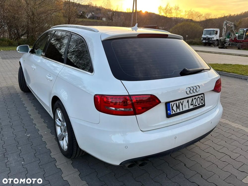 Audi A4 Avant 2.0 TDI Quattro - 14