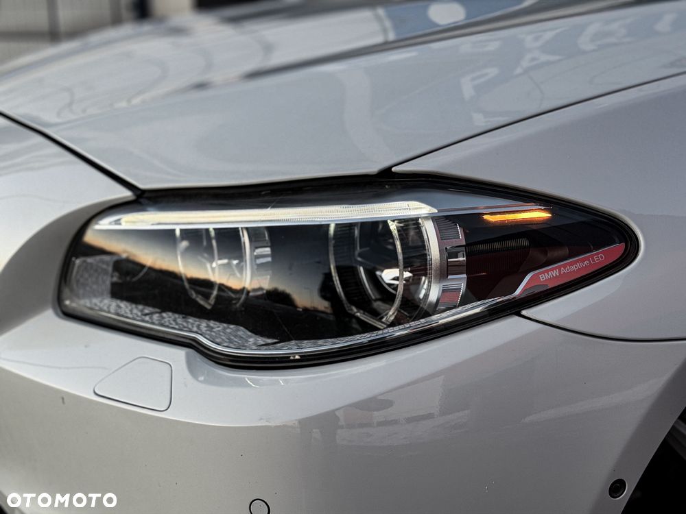 BMW Seria 5 520d xDrive - 9
